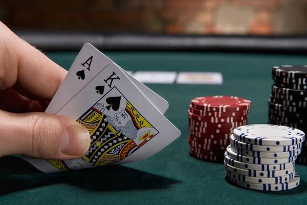 Những quy tắc không thể bỏ qua khi bạn chơi bài Poker tại W88